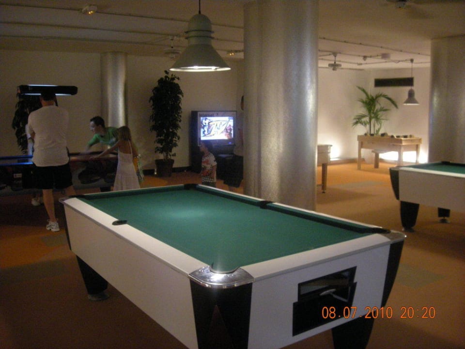 Bilard Bull Dorado Beach & Spa