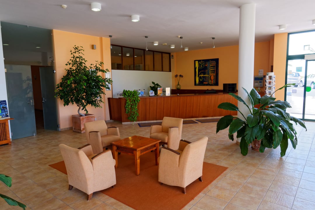 Lobby Apartamentos La Caleta