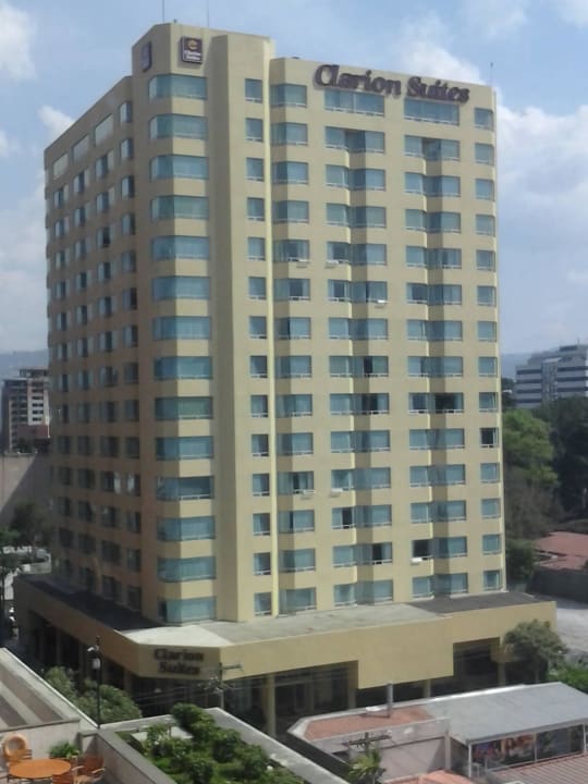 Clarion Sutes Hotel from the Intercontinental Hote Hotel Clarion Suites Guatemala City