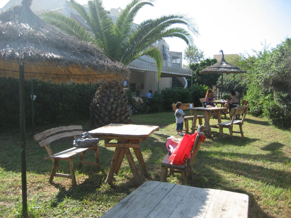 Rstaurant im Garten  Mahdia Beach & Aquapark