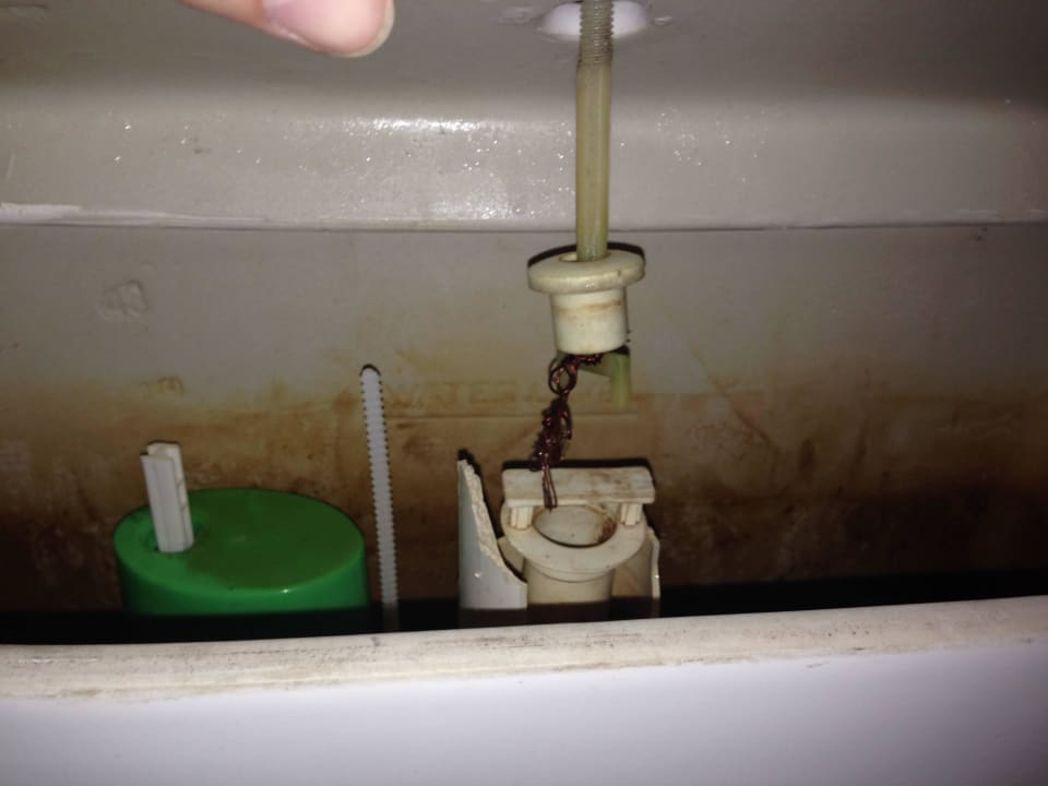 Eklig - kaputter Spülkasten The Grand Hotel Hurghada