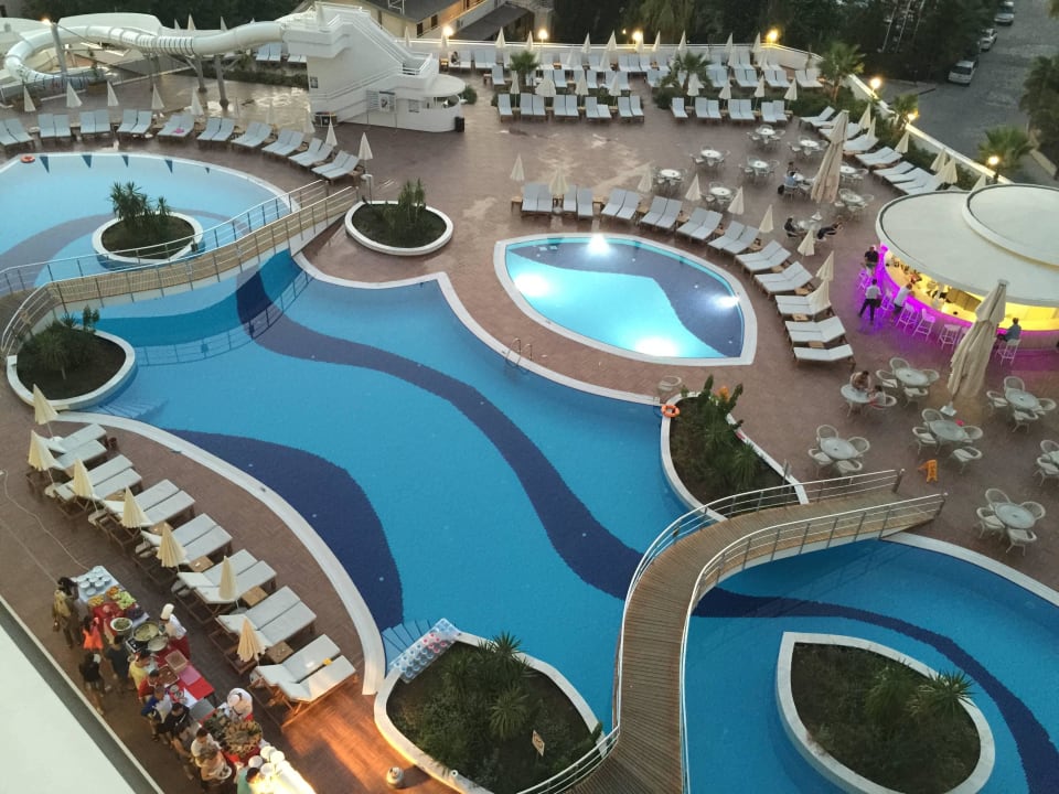 Pool von Oben Laguna Beach Alya Resort & Spa Hotel