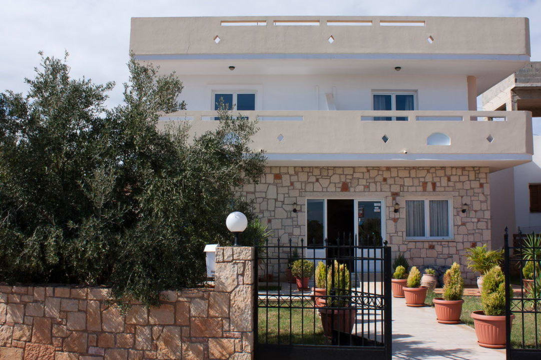 Главный вход Hotel Anthoula Village