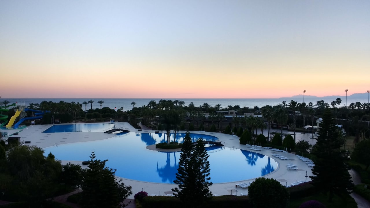 Am Abend Hotel Miracle Resort