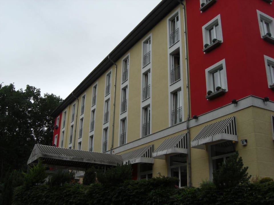 Aussenansicht Grünau Hotel