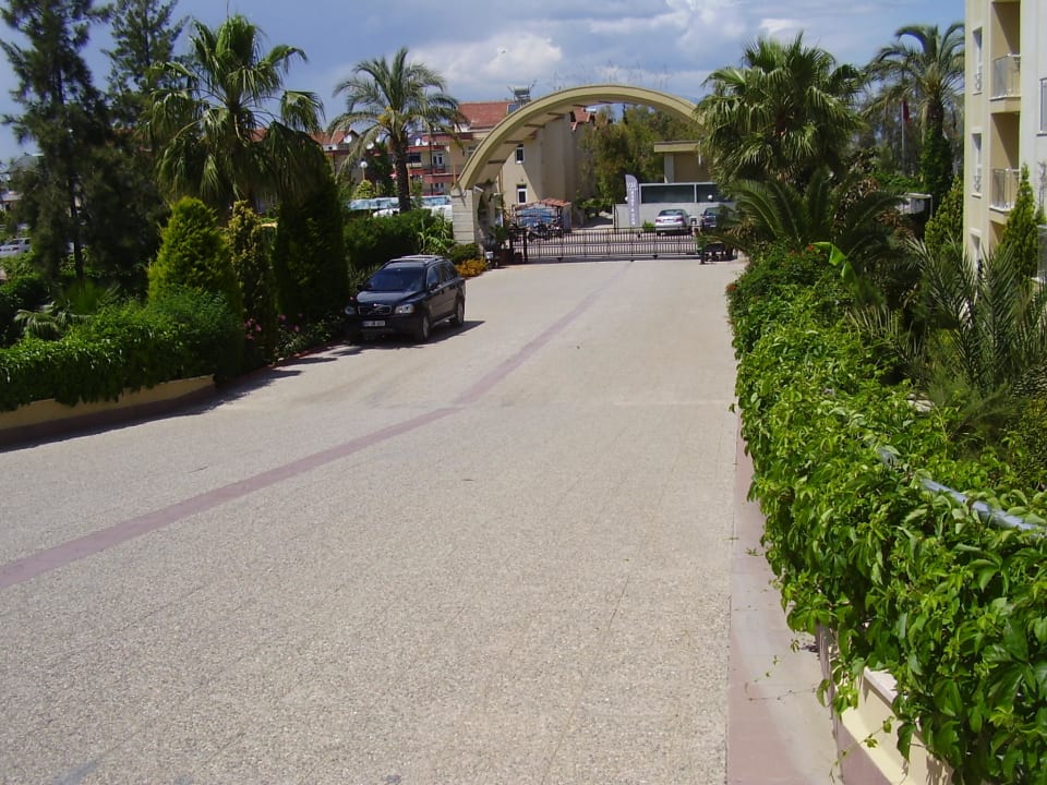 Auffahrt zum Hotel Belek Beach Resort Hotel
