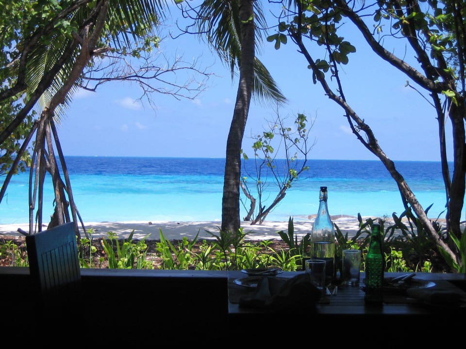 Blick vom Rehendhi Restaurant NH Collection Maldives Reethi Resort