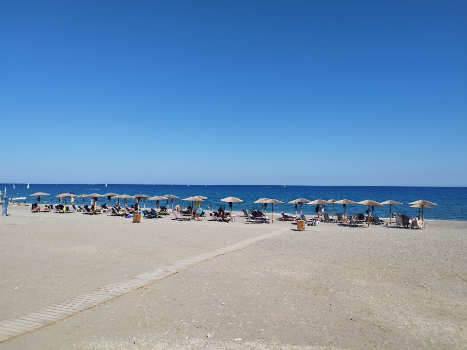 Strand Asterias Beach Resort