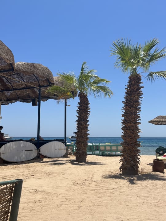 Strand Lotus Bay Beach Resort