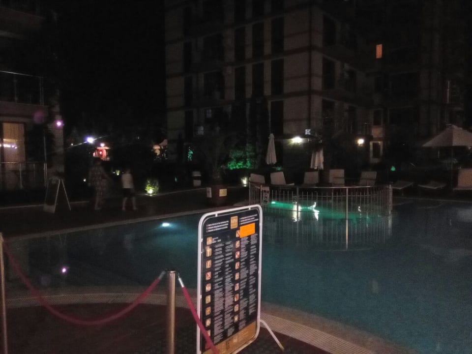 Pool Tarsis Club