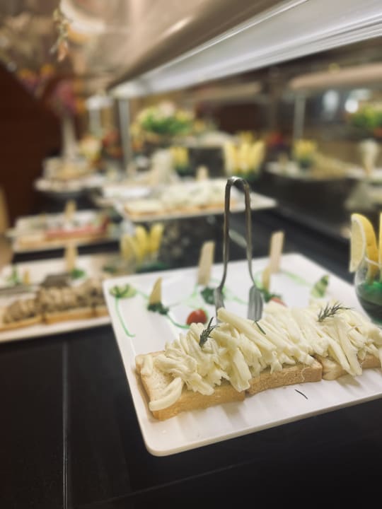 Gastro Palm World Side Resort & Spa