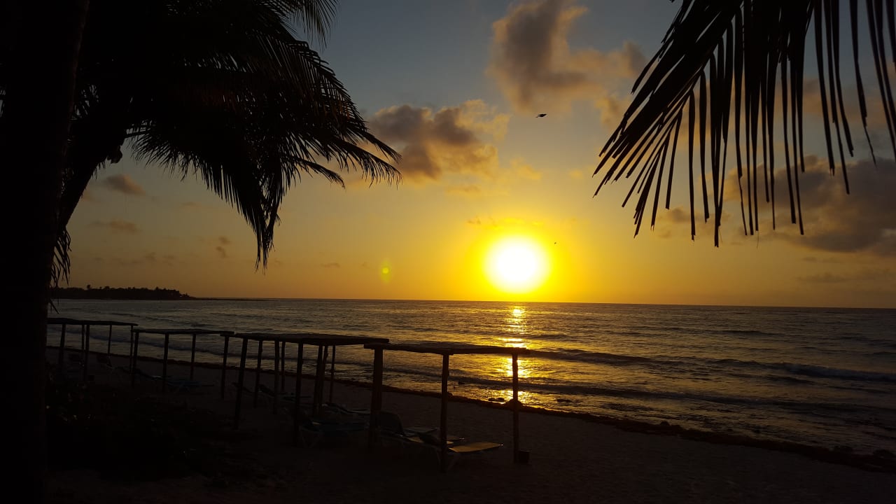 Sonnenaufgang Akumal Bay Beach & Wellness Resort