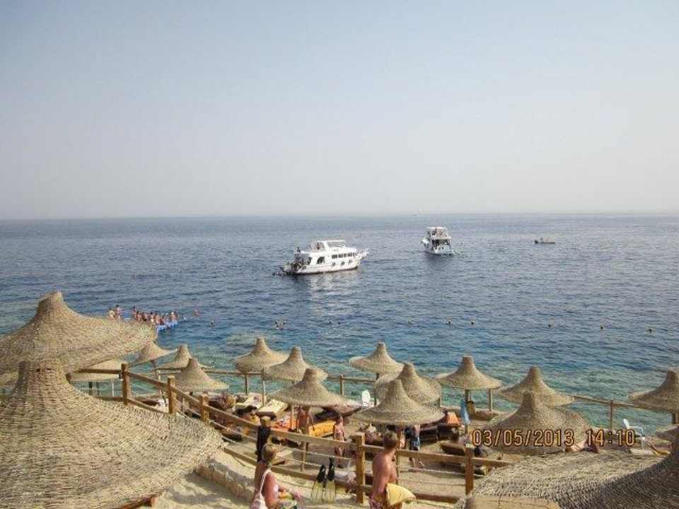 Strand mit Tauchbooten Sharm Plaza