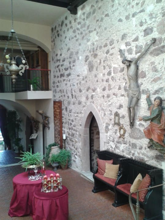 Eingang Schloss Schloss Hotel Korb