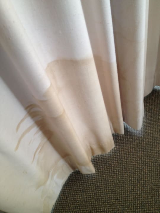 Curtains - YUCK Seacrest Beachfront Apartments