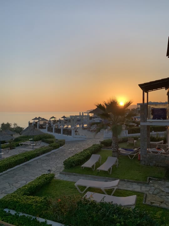 Ausblick Alexander Beach Hotel & Village Resort