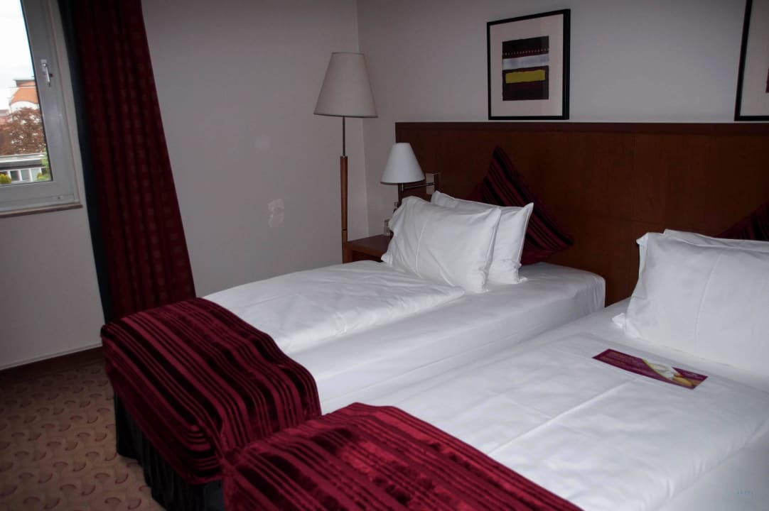 Zimmer und deren Ausstattung Crowne Plaza ® Hamburg - City Alster