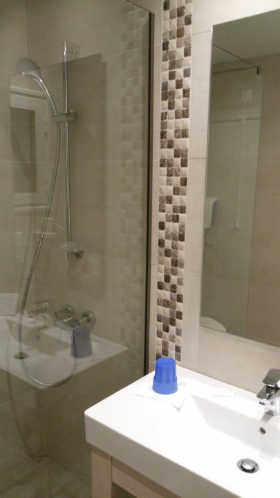Badezimmer Elea Beach Hotel