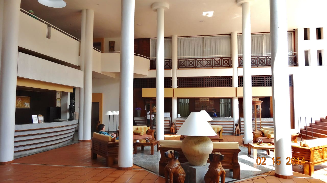 Rezeption und Eingangs-Bereich Hotel Lanka Princess Ayurveda