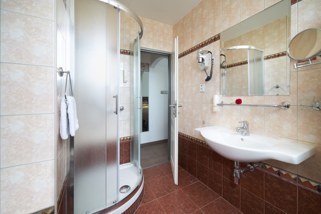 Zimmer Hotel Aura Design & Garden Pool