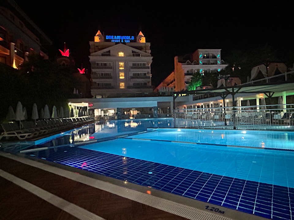 Pool Dream World Resort & Spa