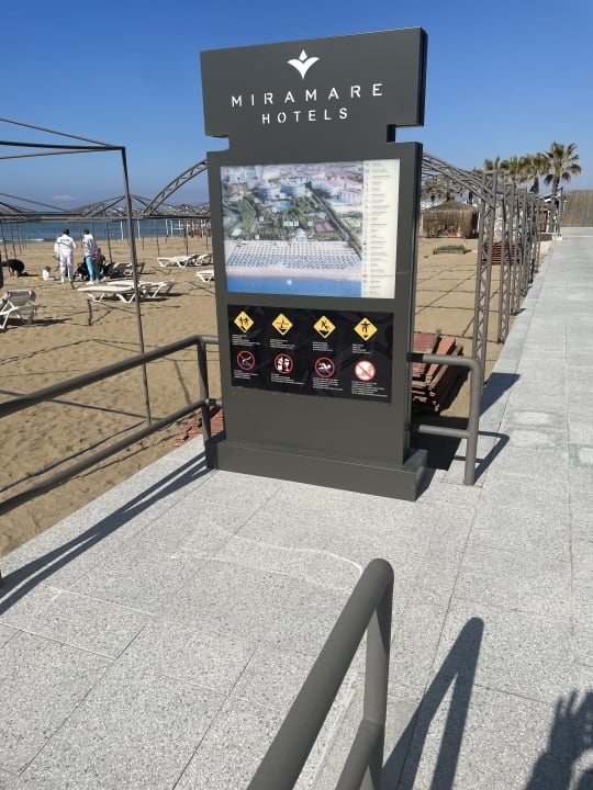 Strand Hotel Miramare Beach