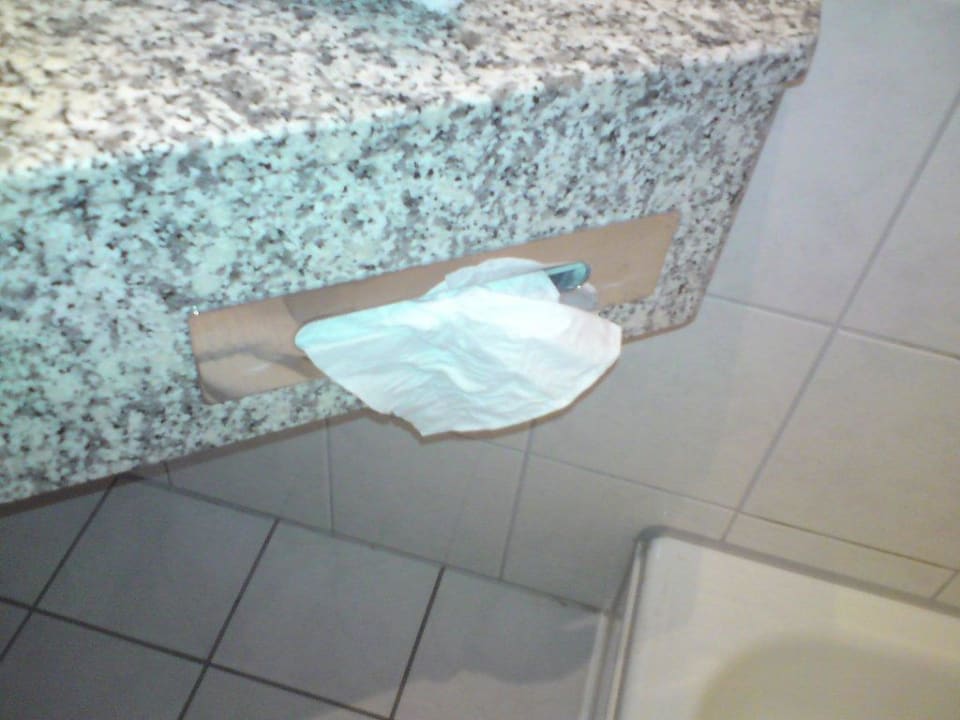 Kosmetiktuchspender im Bad  Hotel Mercure Hagen