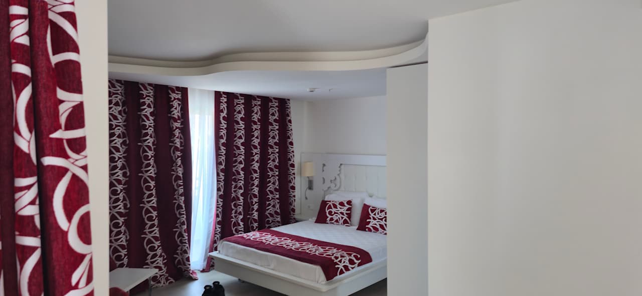 Zimmer Laguna Beach Alya Resort & Spa Hotel