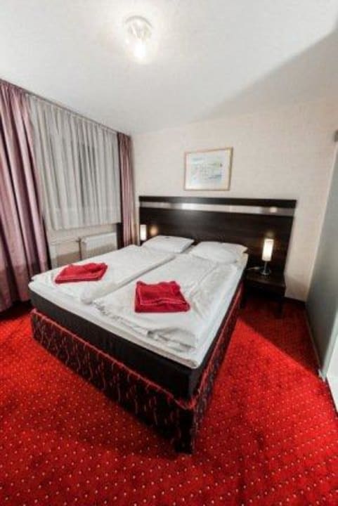 Schlafbereich DZ SKYHOTEL Merseburg