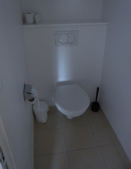 Separates WC Hotel Esatitude