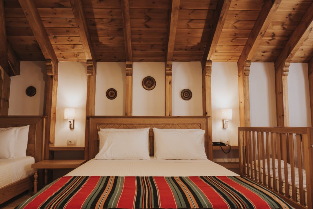 Zimmer Hotel Argjiro