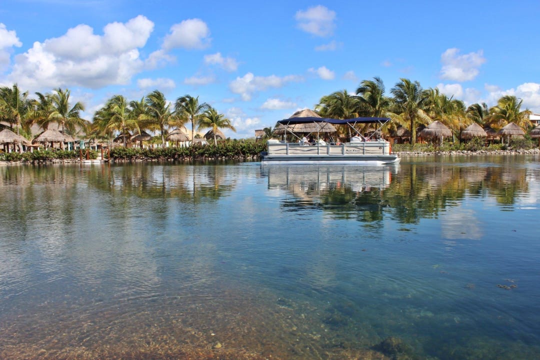 Schifffahrt auf See in der Gartenanlage Grand Palladium Kantenah Resort & Spa