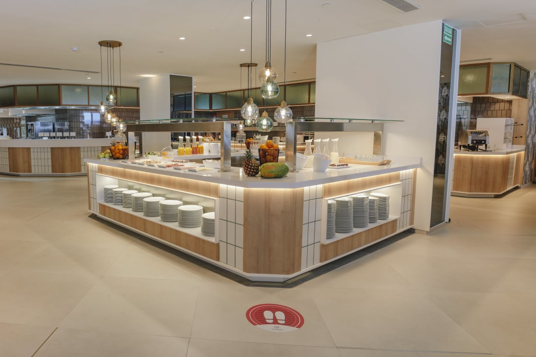 Gastro Hotel Cristina by Tigotan