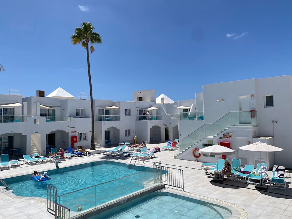 Pool Apartments Guinate Club