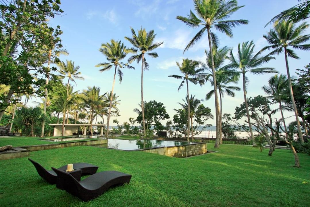 Pool and garden Kelapa Retreat & Spa