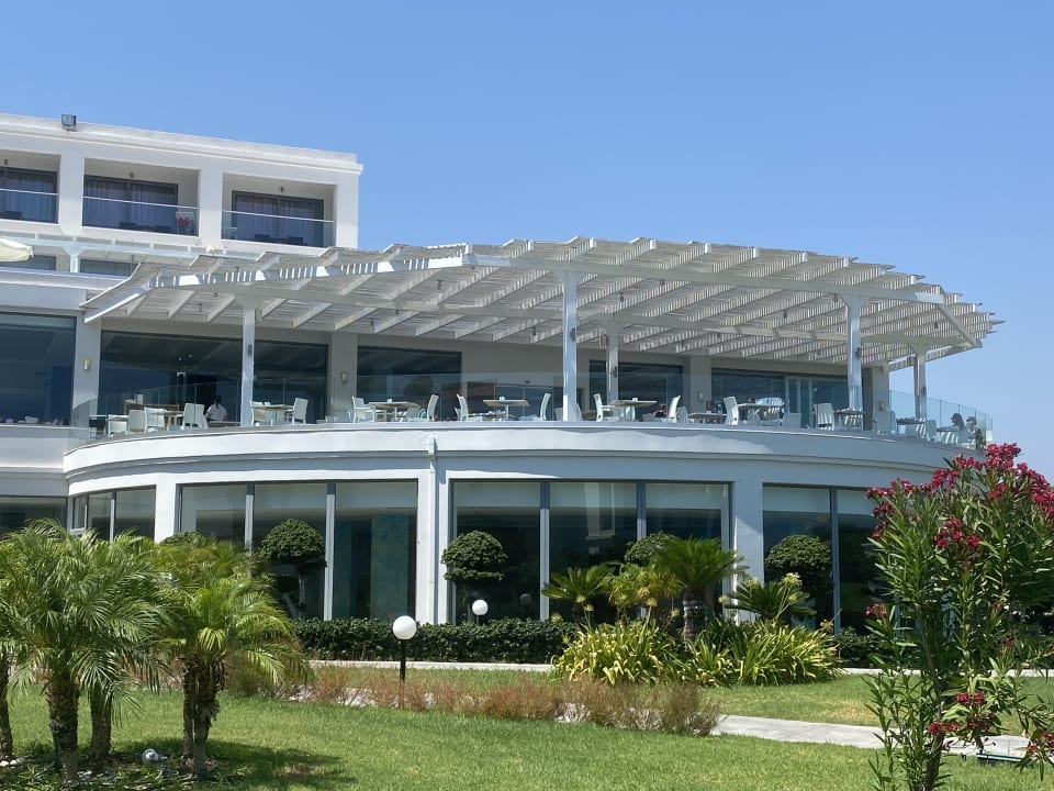 Gastro Asterias Beach Resort