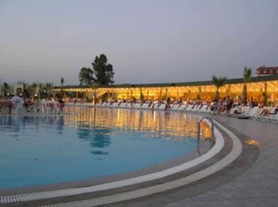 neuer Hauptpool VONRESORT Golden Beach