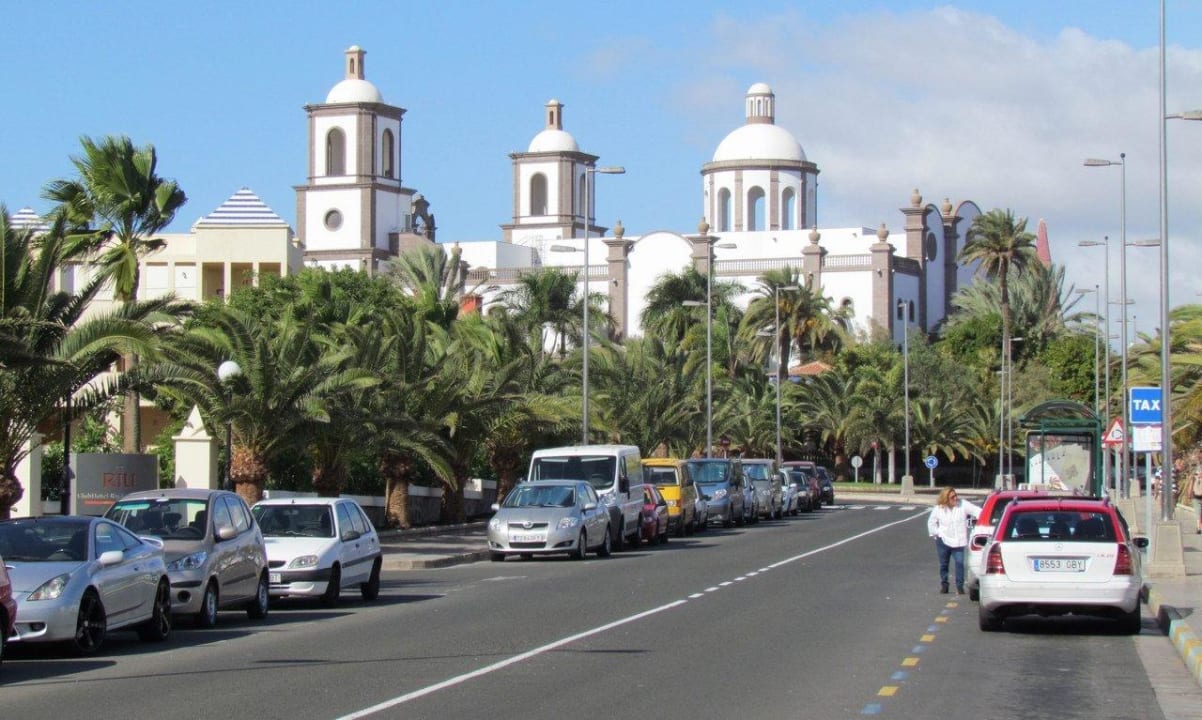 Road view Lopesan Villa del Conde Resort & Thalasso