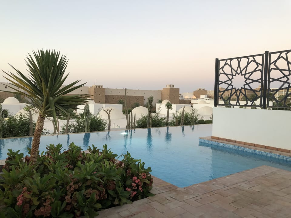 Pool Fort Arabesque Resort, Spa & Villas