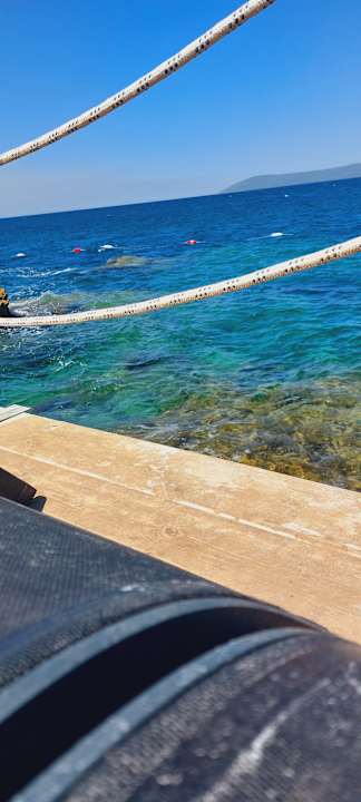 Strand Club Resort Atlantis