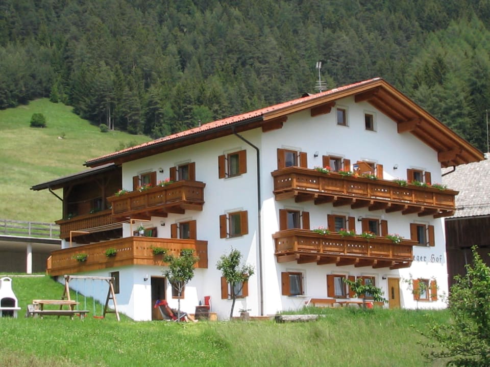 Bauernhof  im Sommer Pliegerhof