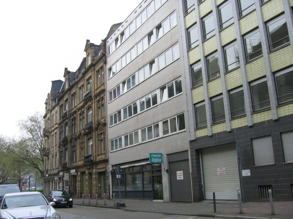 Frankfurt. Pension Alpha. Pension Alpha Frankfurt City