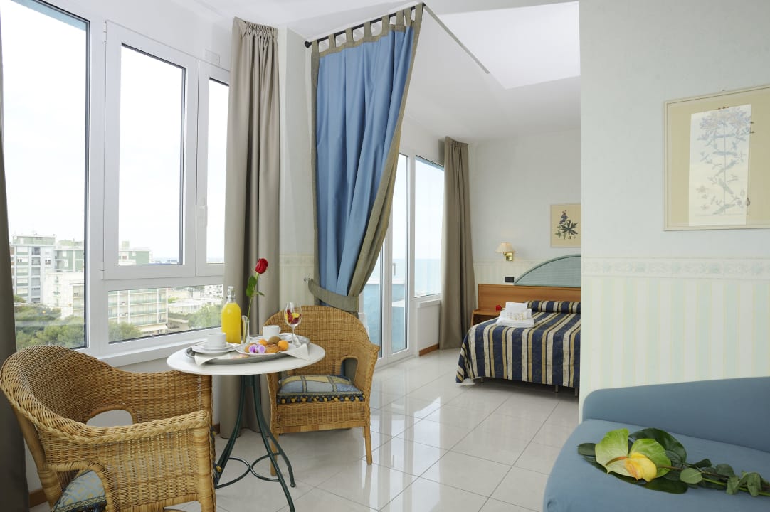 Hotel Cristallo Riccione vacanza holiday Urlaub Hotel Cristallo