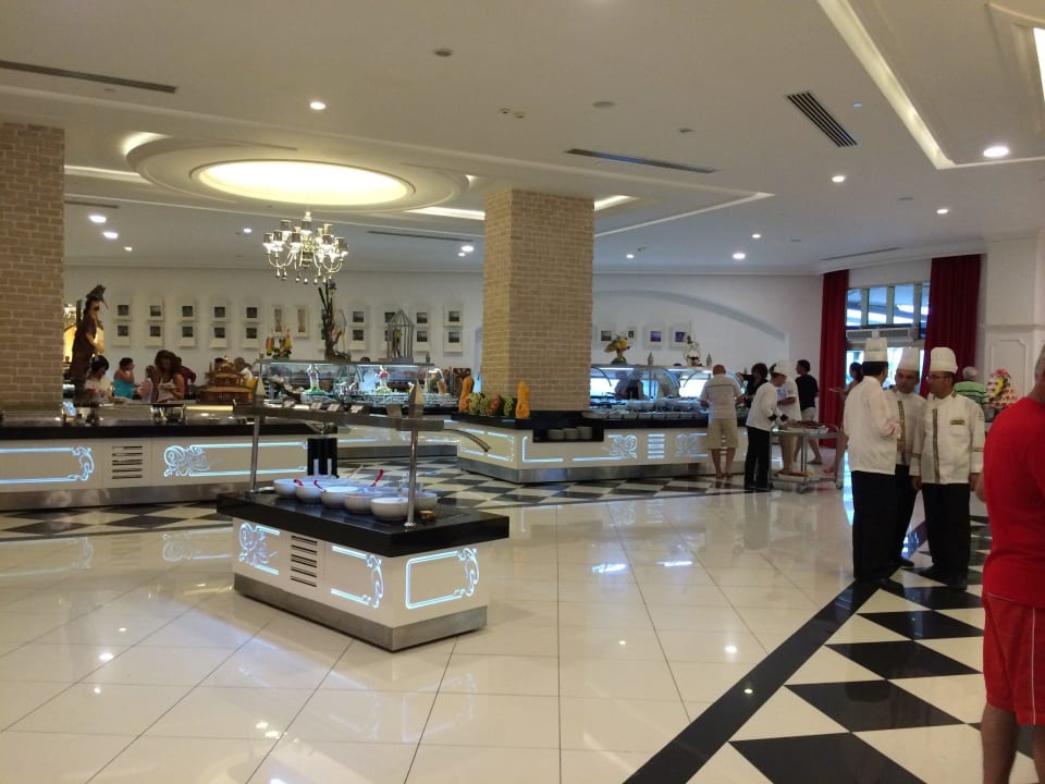 Основной ресторан Густо Hotel Delphin Imperial