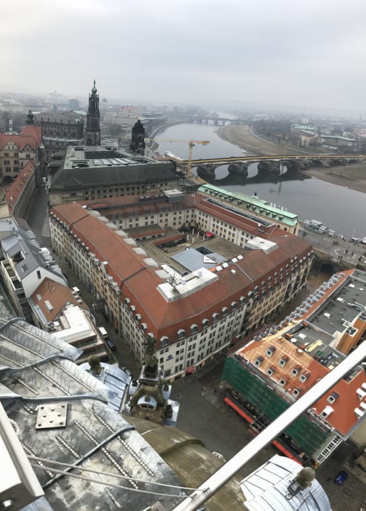 Außenansicht Hilton Dresden