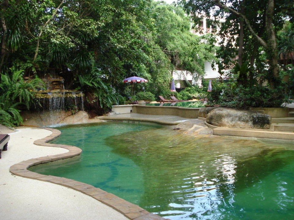 Pool oberer Komplex The Fair House Beach Resort