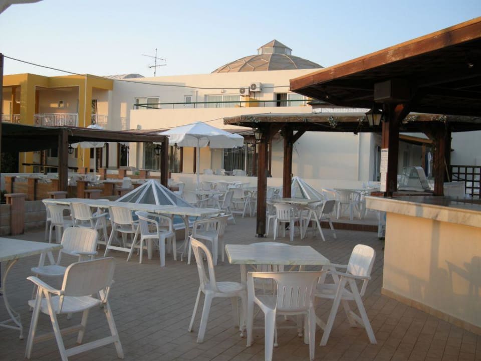 Poolbar Teil 2 HARPIN Georgioupolis Resort Aquapark & SPA