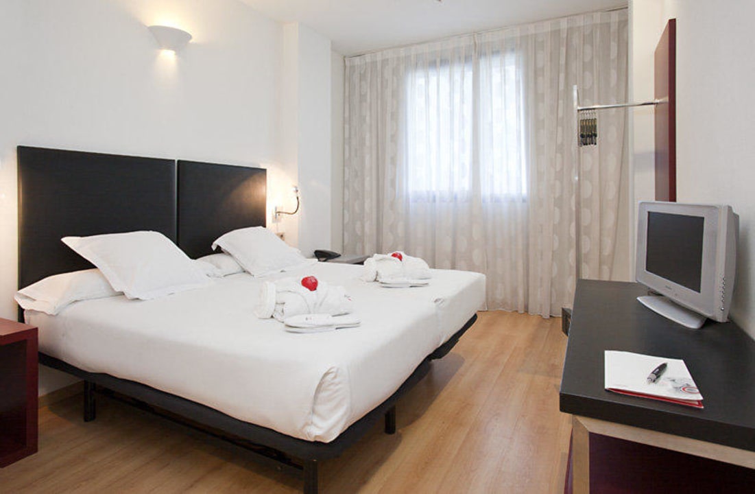 Habitación Twin Ilunion Aqua 3