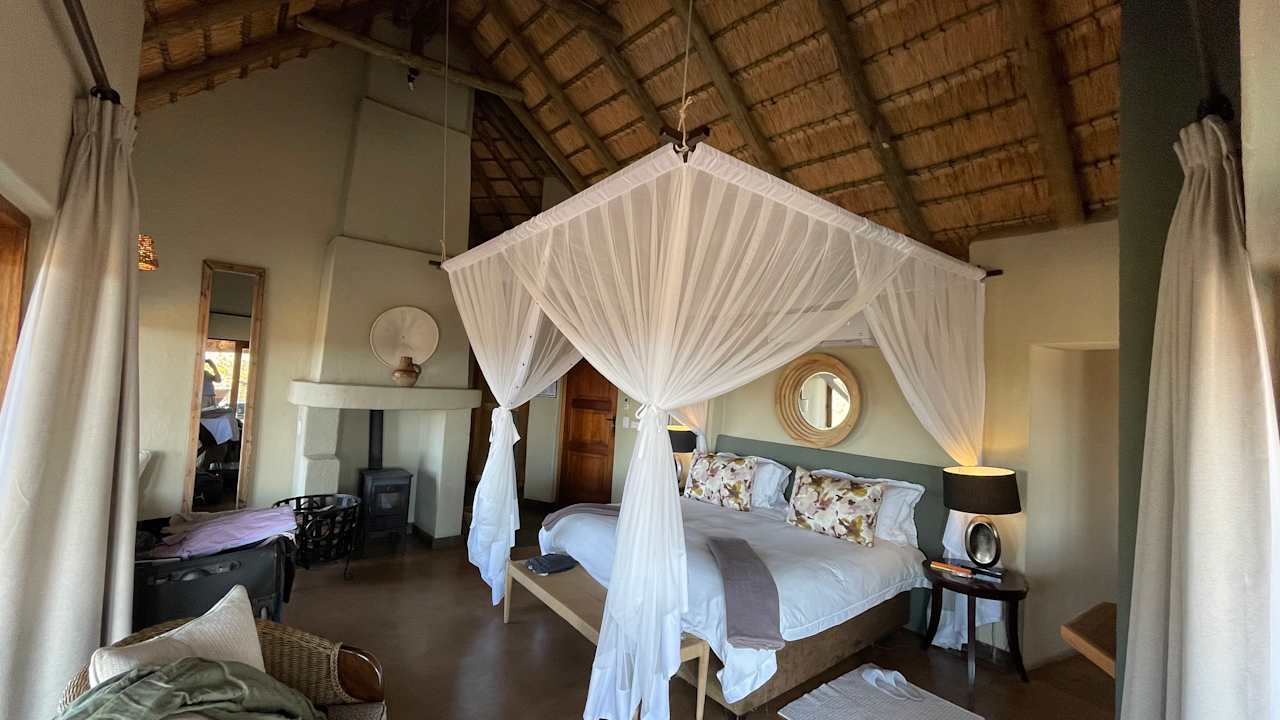 Zimmer Rhulani Safari Lodge