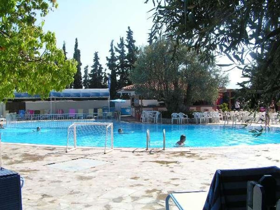 Poolbereich Brown Beach Eretria